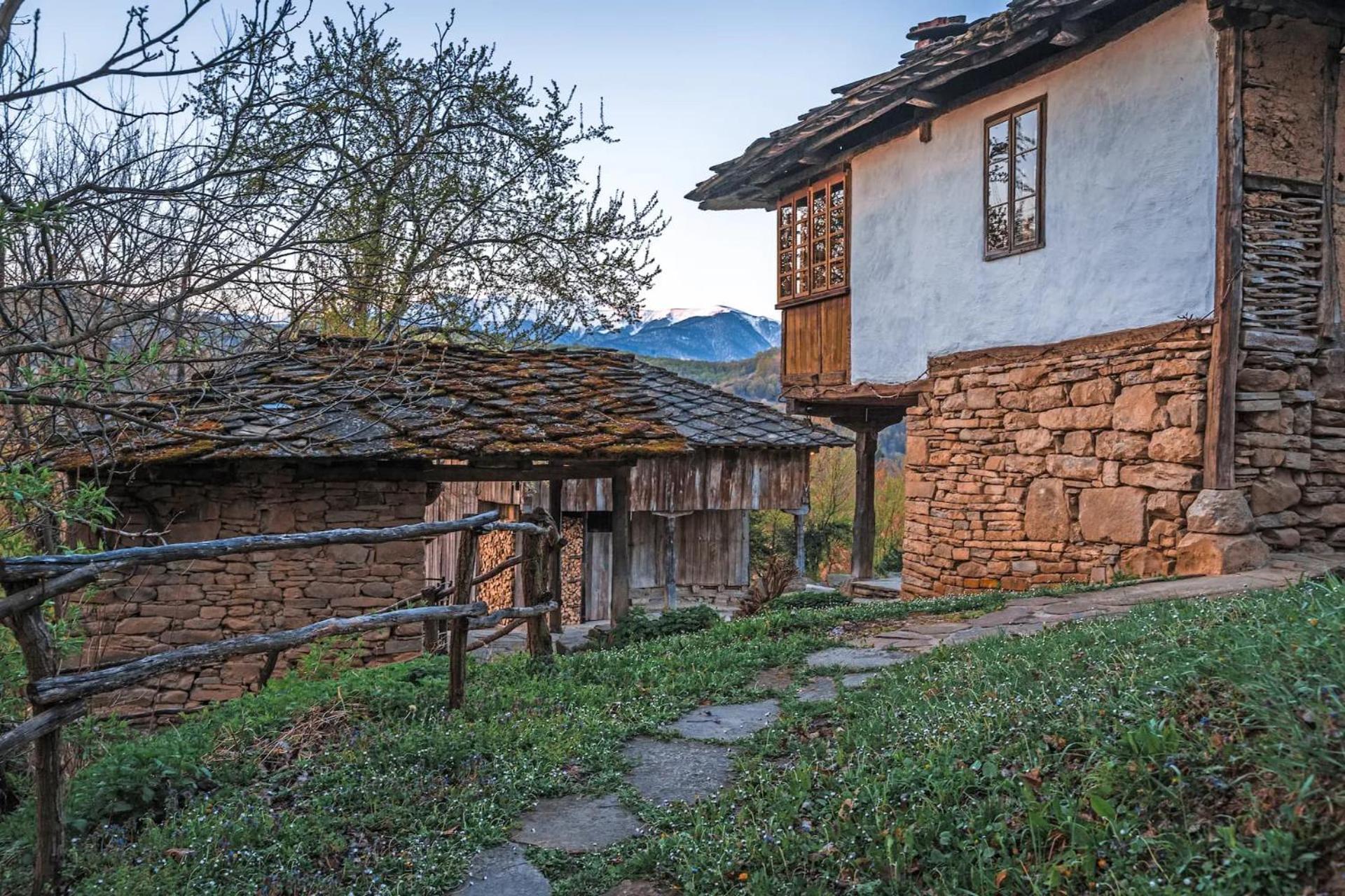 Authentic House With Stunning Mountain View - Karashka Villa Apriltsi  Buitenkant foto
